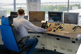 Runway Occupancy & Peak Hour Monitoring